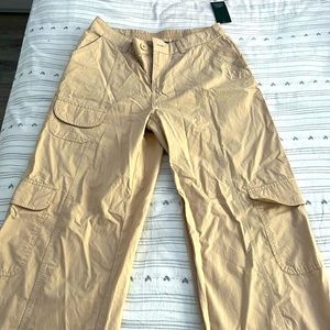 •cargo pants